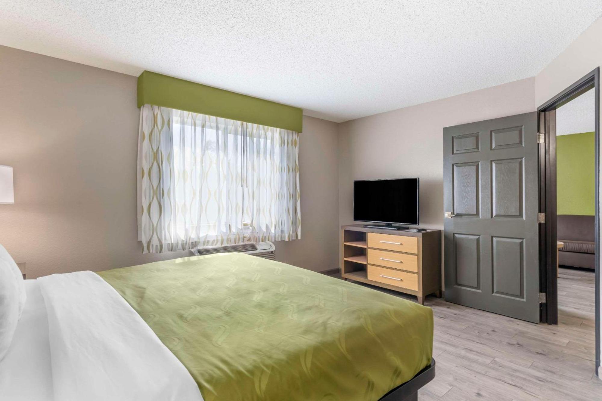 Quality & Hotel 3*