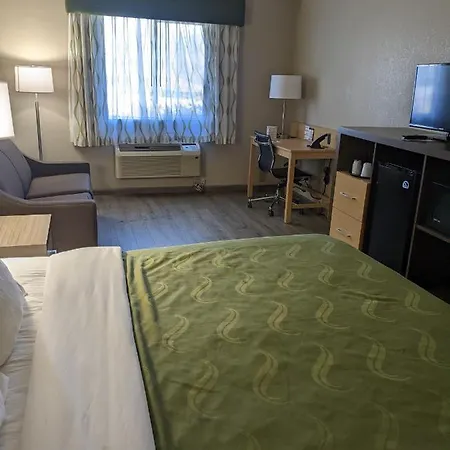Quality Inn & Suites Delaware Esterno foto