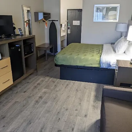 Quality Inn & Suites Delaware Esterno foto
